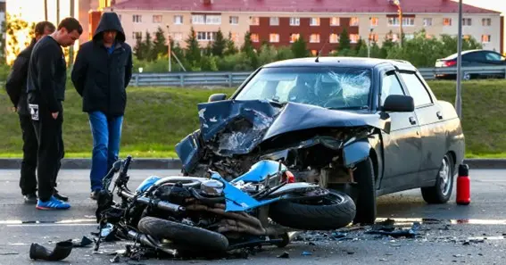 Dealing with Car Turn Accidents on Your Motorcycle
